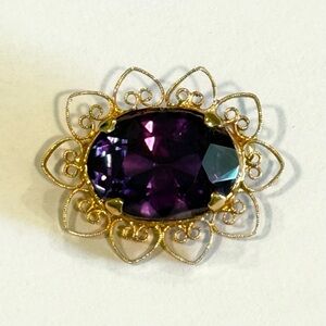 Vintage Victorian Style Purple Rhinestone Filigree Heart Gold Filled Brooch